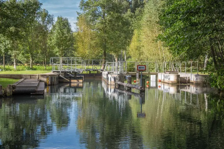 Handbetriebene Schleuse im Spreewald